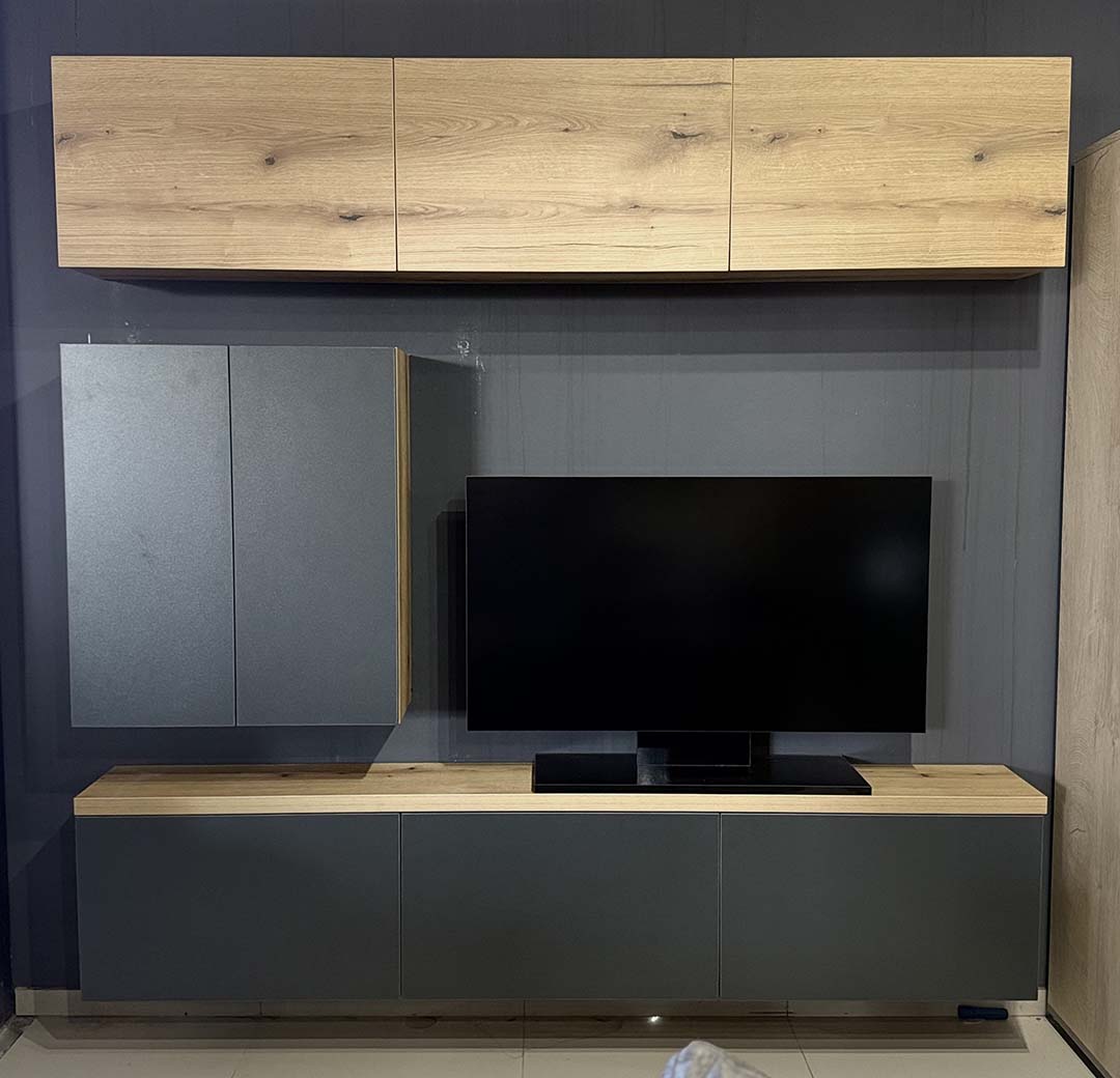 2020 TV SET 1 